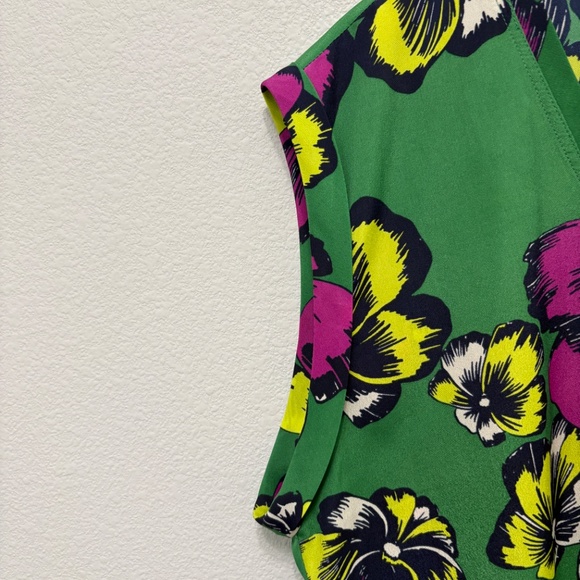 J. Crew Factory Green Floral Sleeveless Top - 14 - Picture 4 of 6